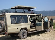 Safari 4X4 seats up to 7 guests